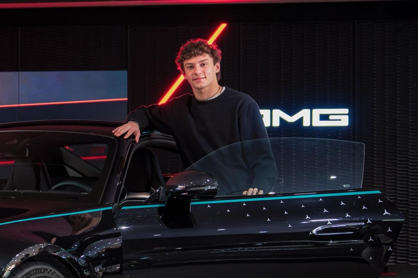 Ma 19 lat. Pracodawca dał mu auto warte 850 tys. zł