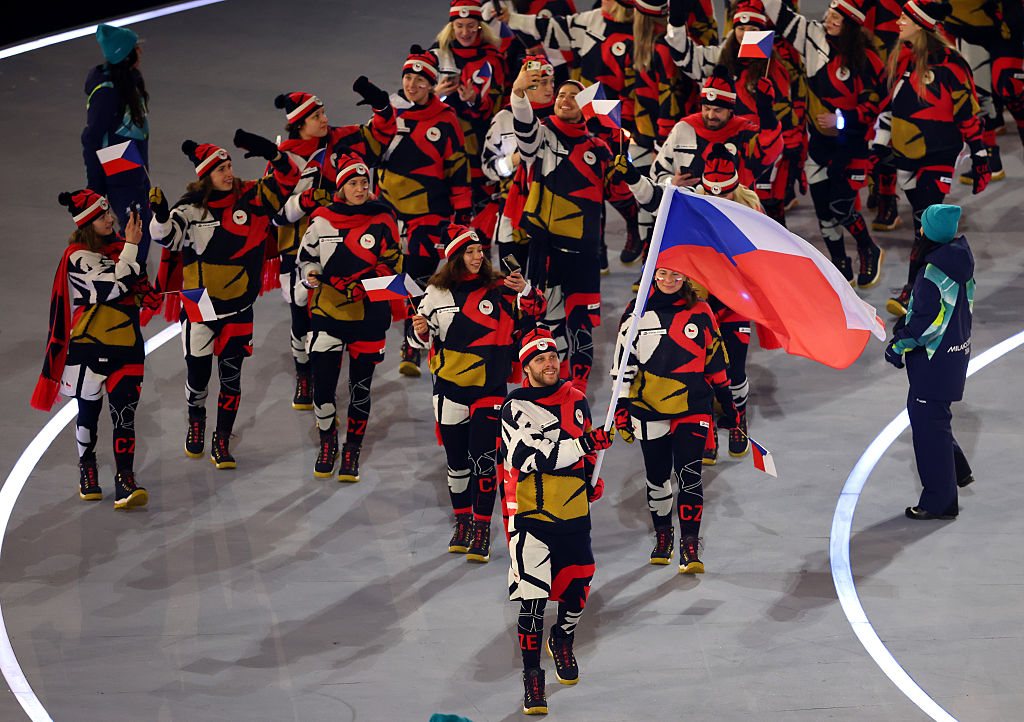Głośno o strojach naszych sąsiadów. "Jak piżamy"