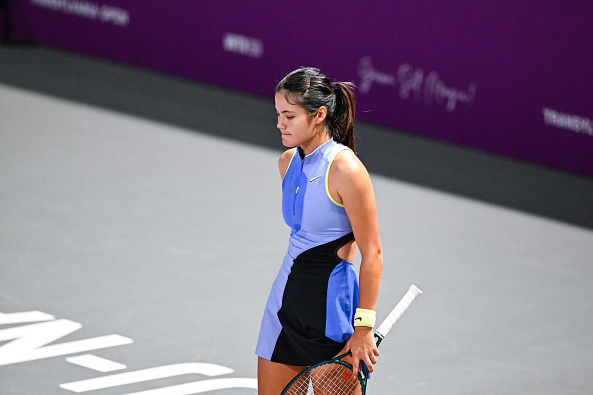 Klęska Raducanu w finale. Mecz trwał zaledwie 63 minuty