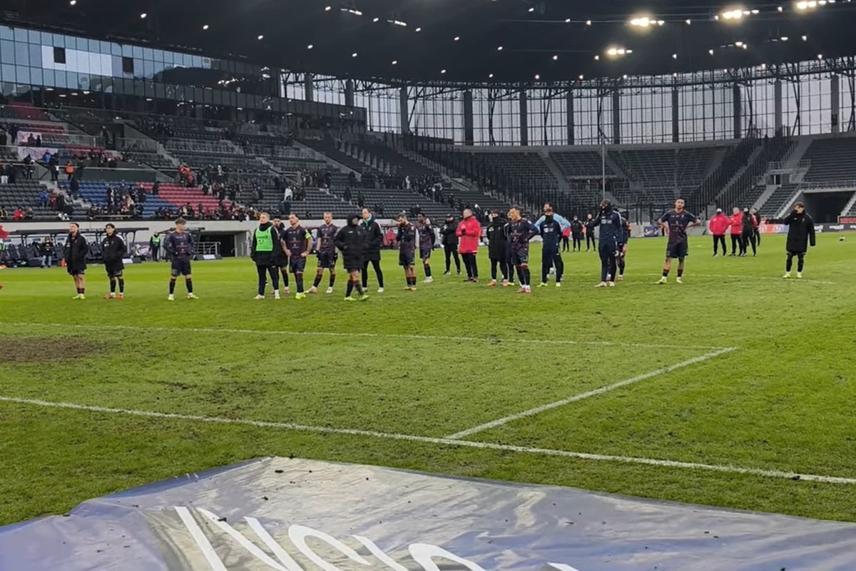 Dosadna reakcja kibiców w meczu Pogoni Szczecin