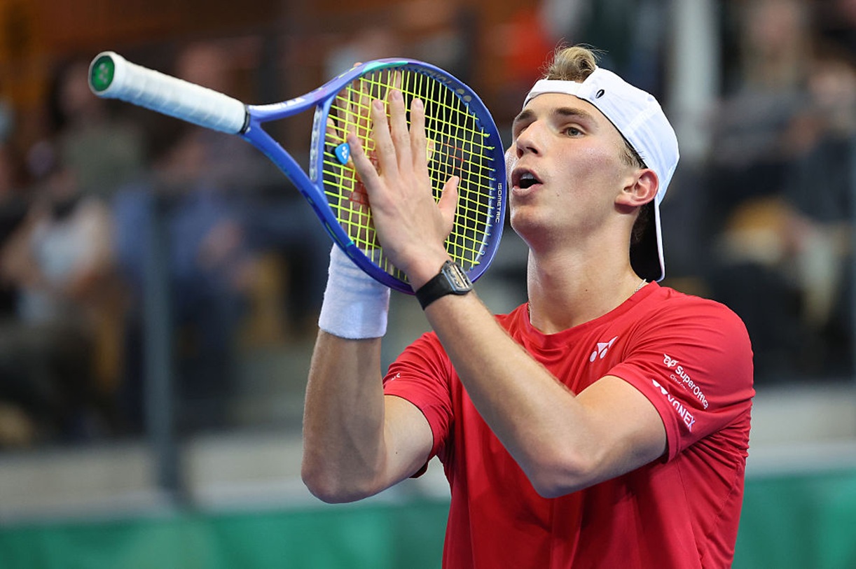 Bolesny debiut dużego talentu. Radosny wieczór gospodarzy