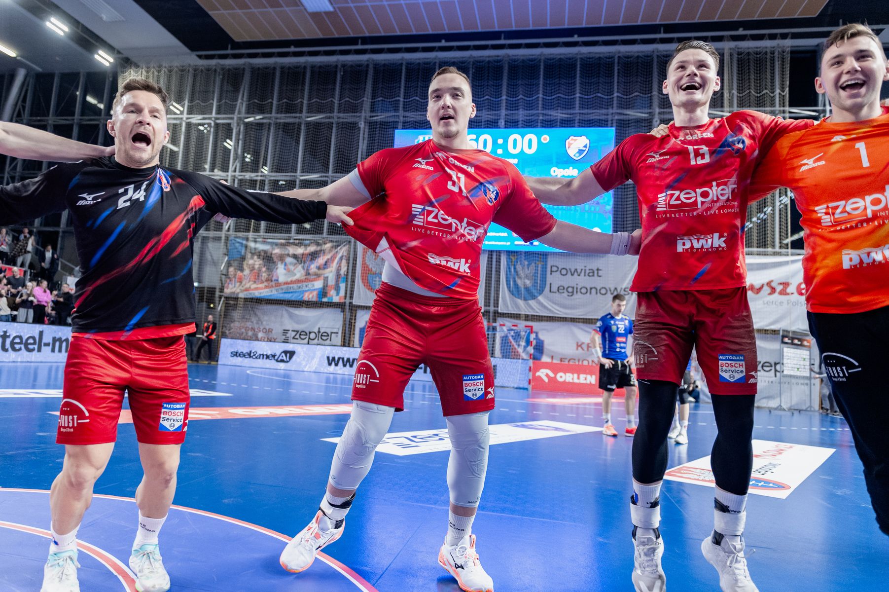 Bramkostrzelne widowisko w Orlen Superlidze. Zepter KPR Legionowo skraca dystans