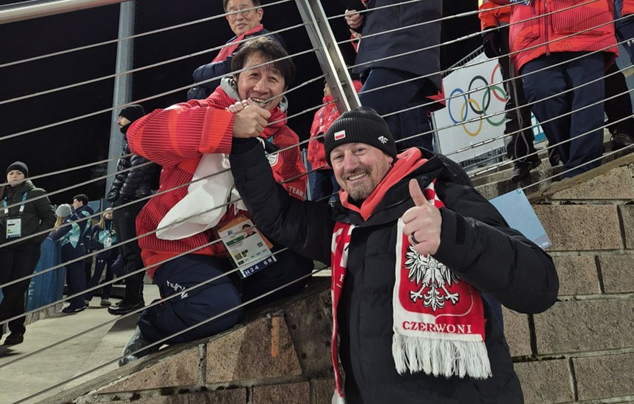 Tylko zobacz, kogo na skoczni spotkał Małysz. "Legendy"