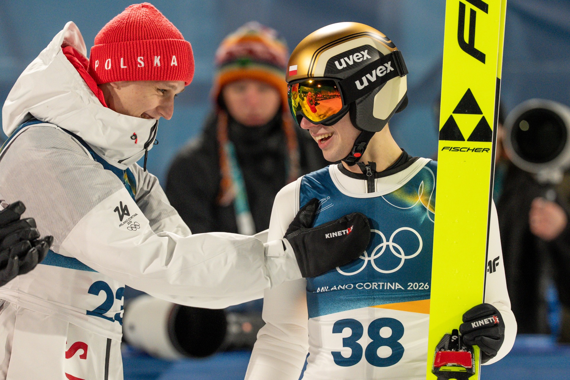 16 godzin później. Tomasiak opublikował wpis