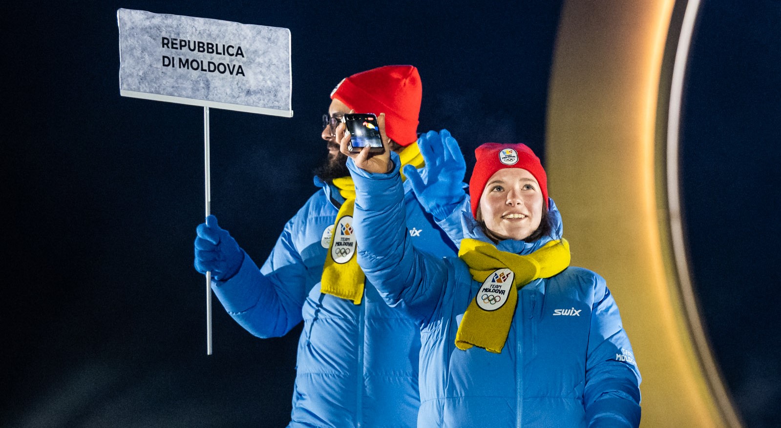 Rosjanie znaleźli "wielbicielkę Putina" na igrzyskach. Była chorążą