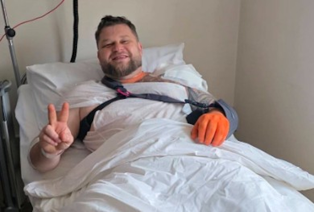 Paweł Fajdek przeszedł operację. Wrzucił zdjęcia