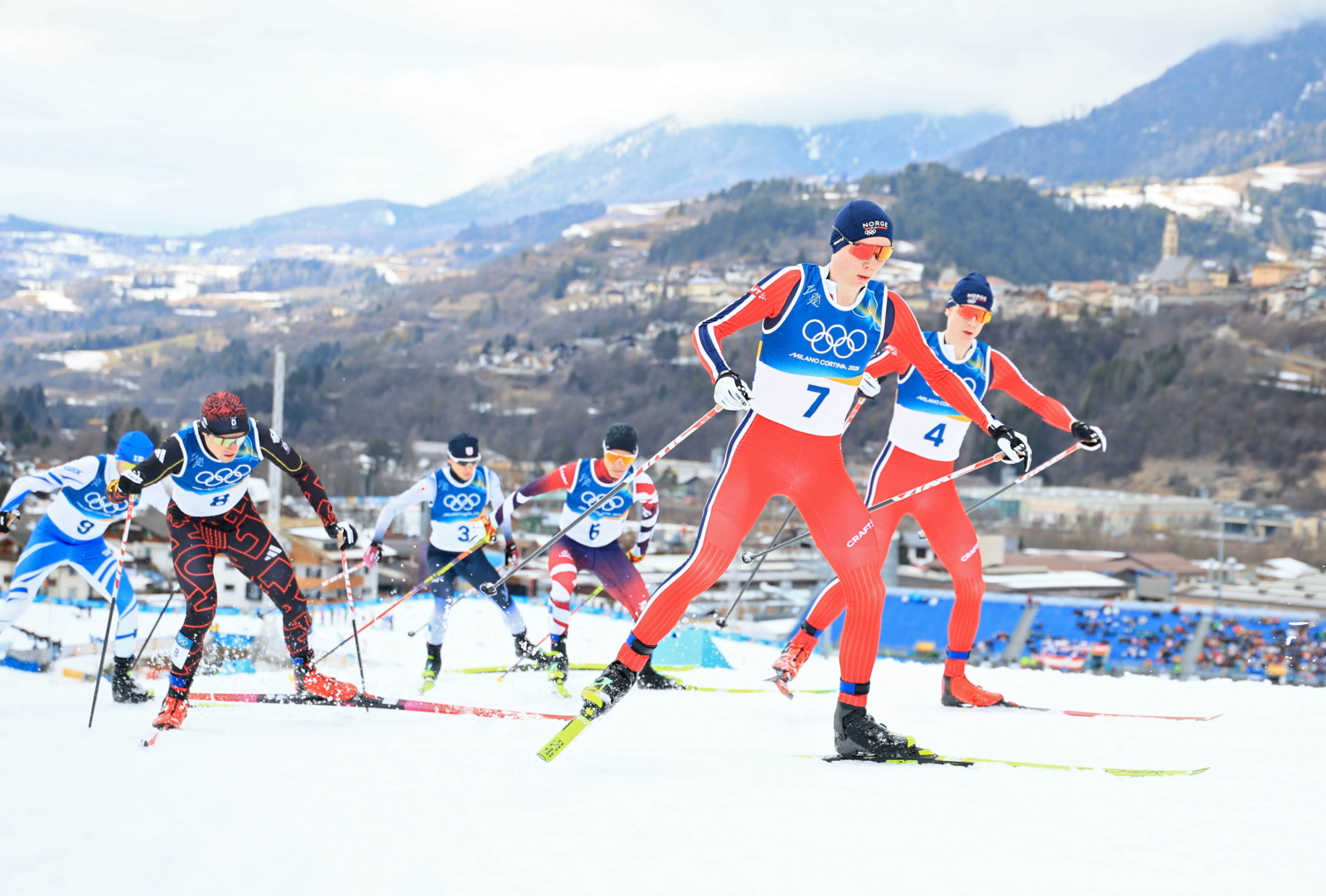 Polacy tłem w rywalizacji kombinatorów norweskich. Pasjonująca walka o medale