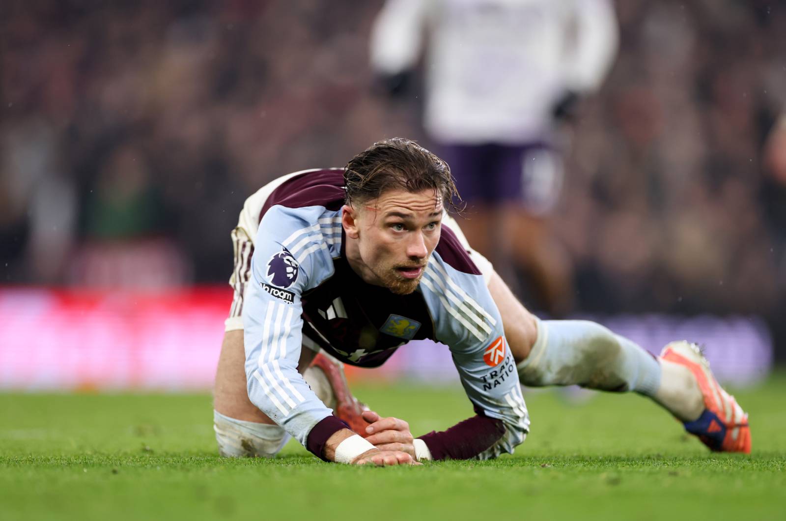 Media. Matty Cash kontuzjowany. Wtedy ma wrócić do gry