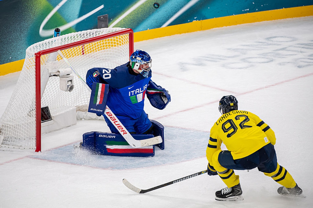 Gospodarze powalczyli z hokejową potęgą