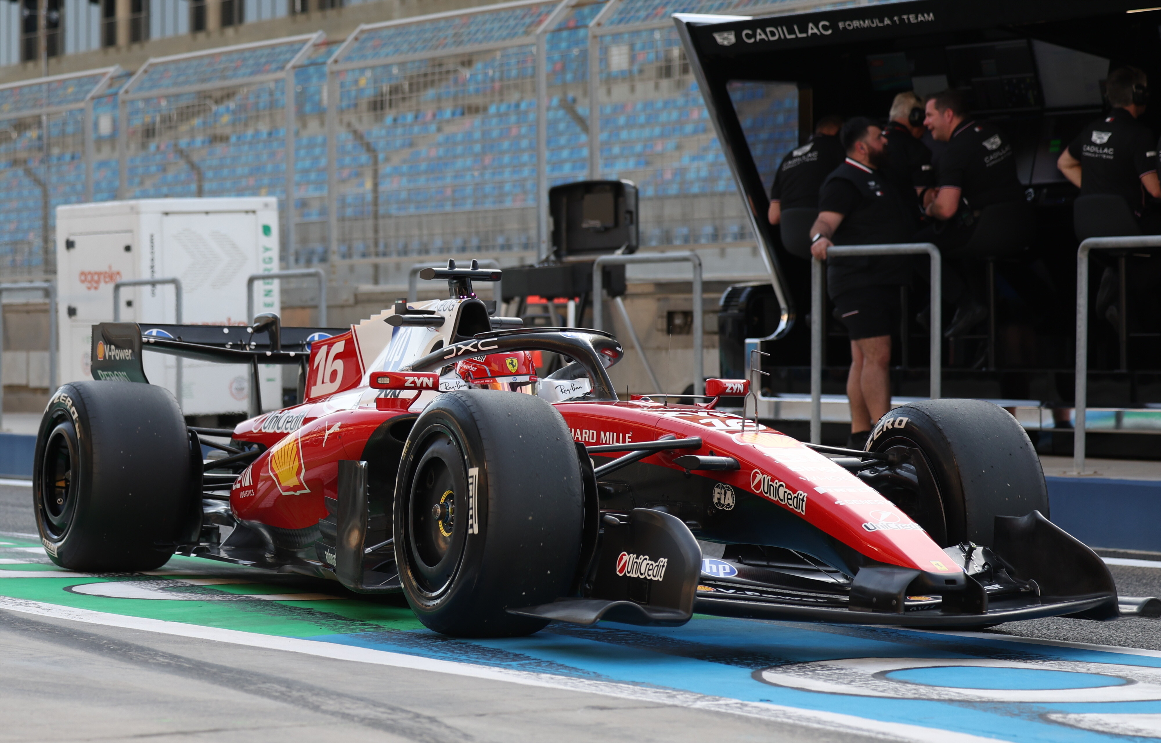 Ferrari na czele testów F1. Duże problemy Mercedesa i Red Bulla