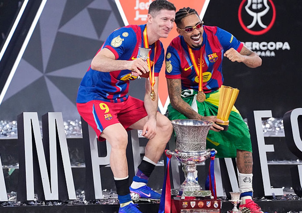 Poszło w świat. Raphinha zdradził, jakie ma relacje z Lewandowskim