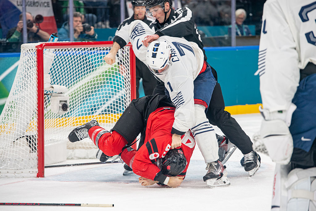 Sceny rodem z MMA. Bójka na igrzyskach