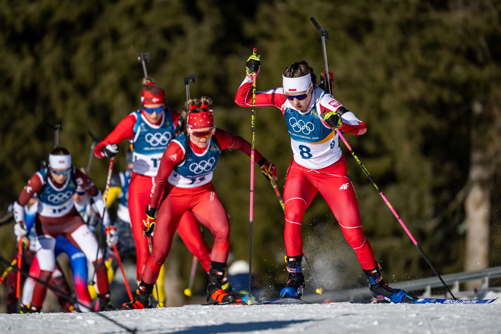 Polacy startują na igrzyskach. Gdzie oglądać short track i biathlon? O której?