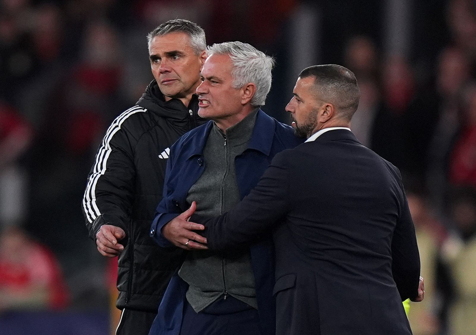 Mourinho nie gryzł się w język. Oskarżył sędziego