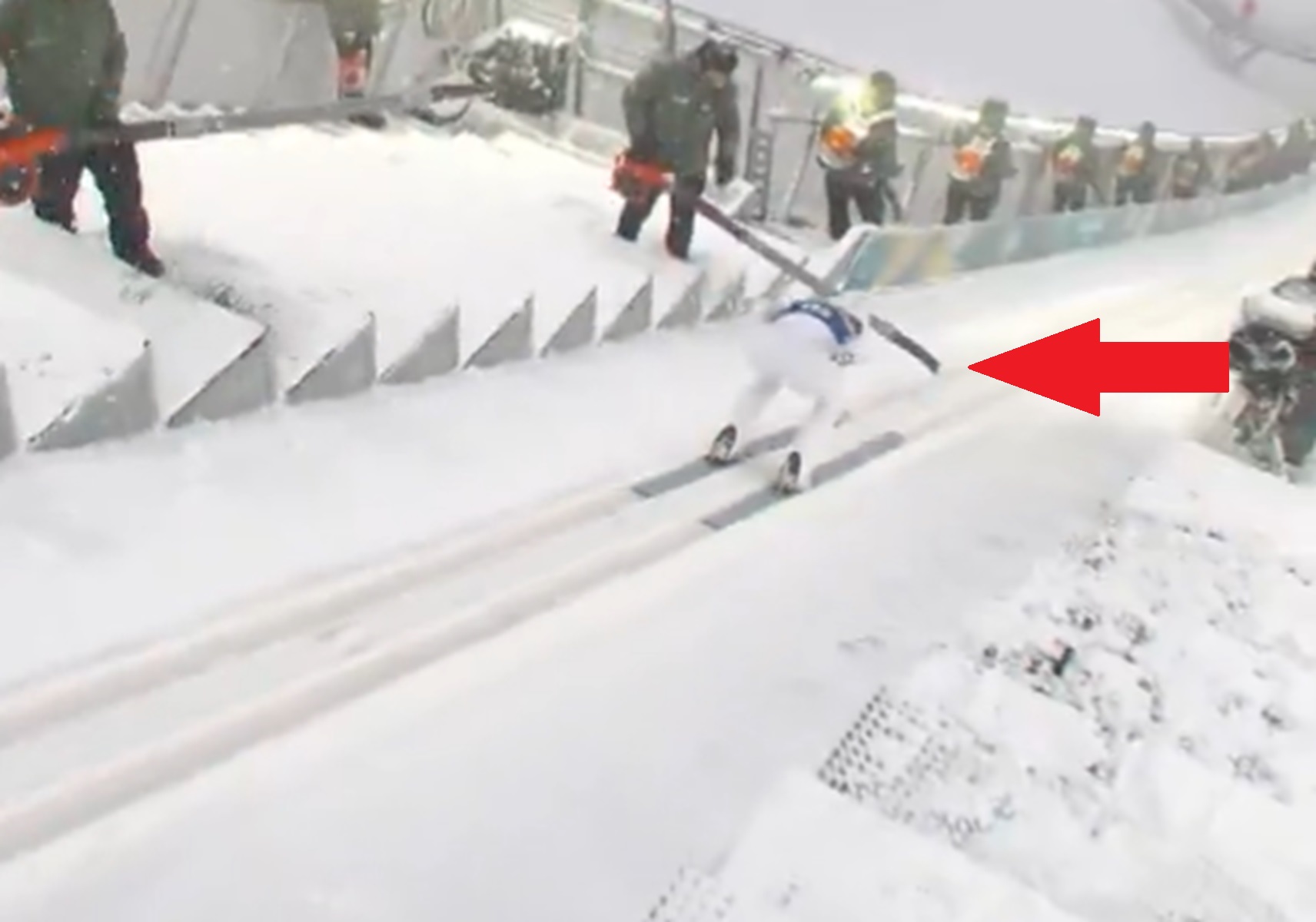 Szokujący incydent na skoczni. To mogło skończyć się tragicznie