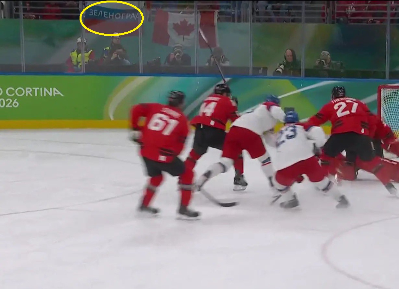 Skandal na IO. Ujawniono, jakim sposobem wniósł rosyjską flagę