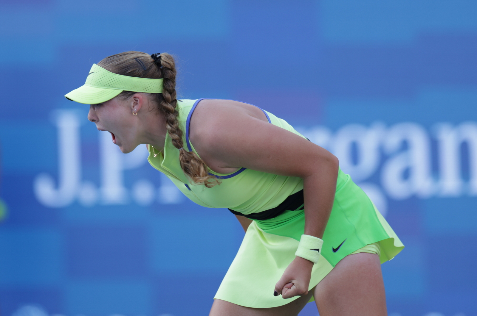 "Zadawała sobie ból". Słynna Rosjanka wpadła w furię