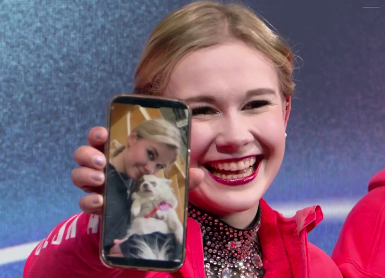 Znów wyciągnęła telefon. Oto co pokazała tym razem