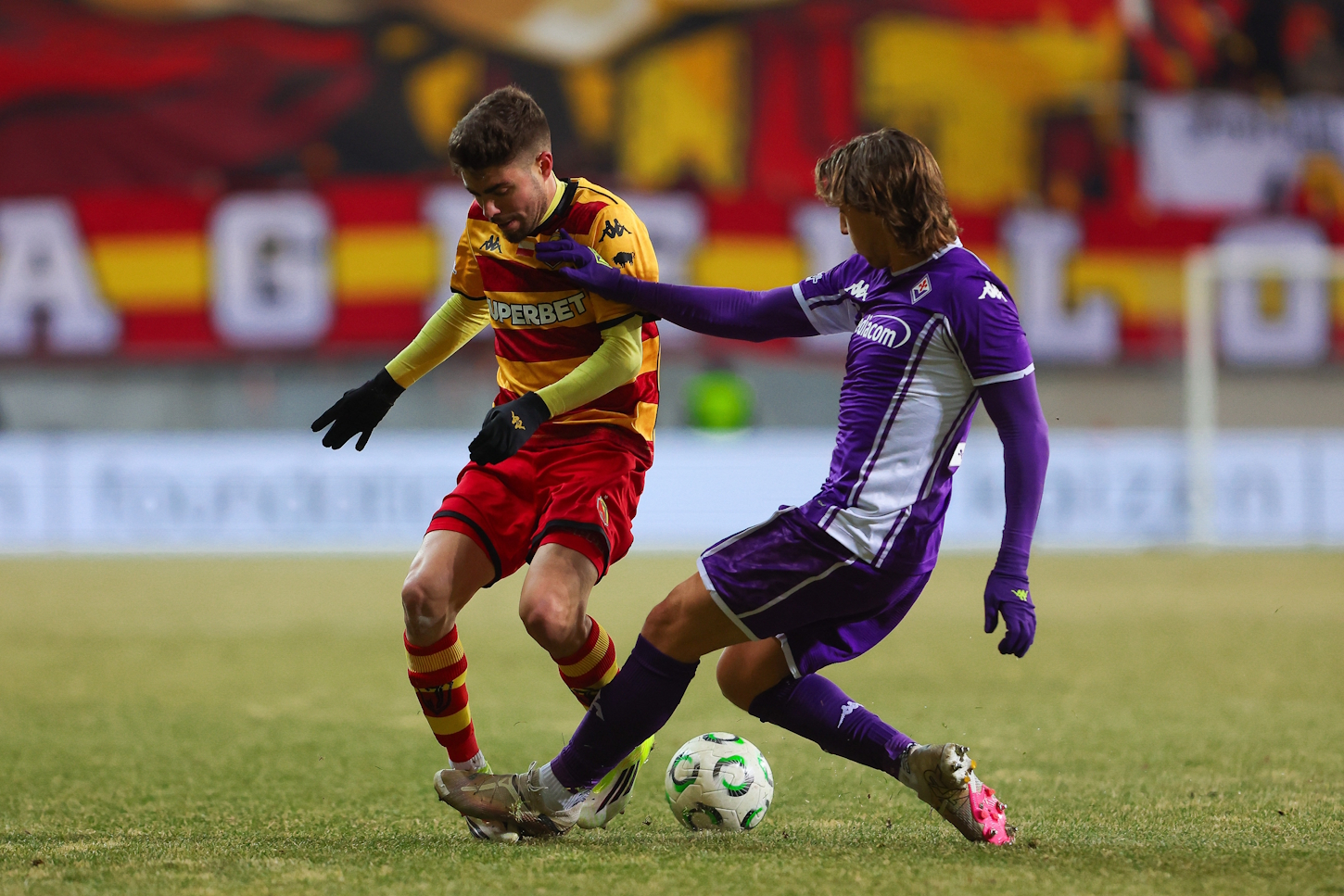 LKE: wyznaczono sędziów rewanżów Jagiellonii i Lecha. Obaj już gwizdali polskim klubom