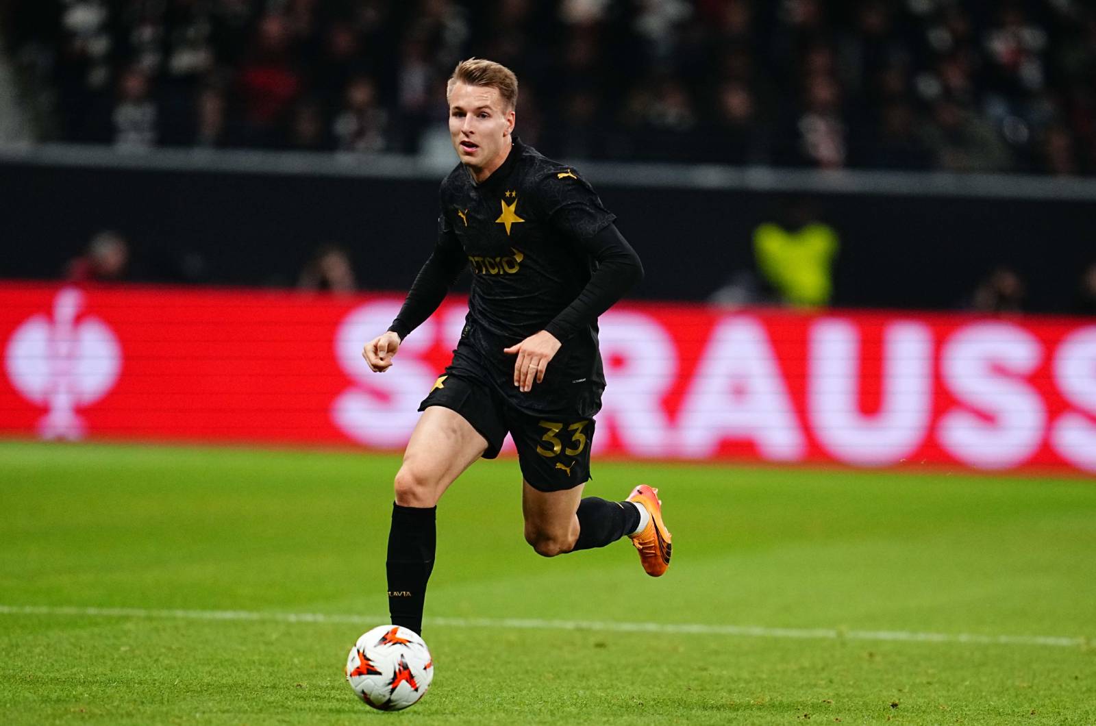 Media. Raków zainteresowany piłkarzem Slavii. Był przymierzany do Górnika