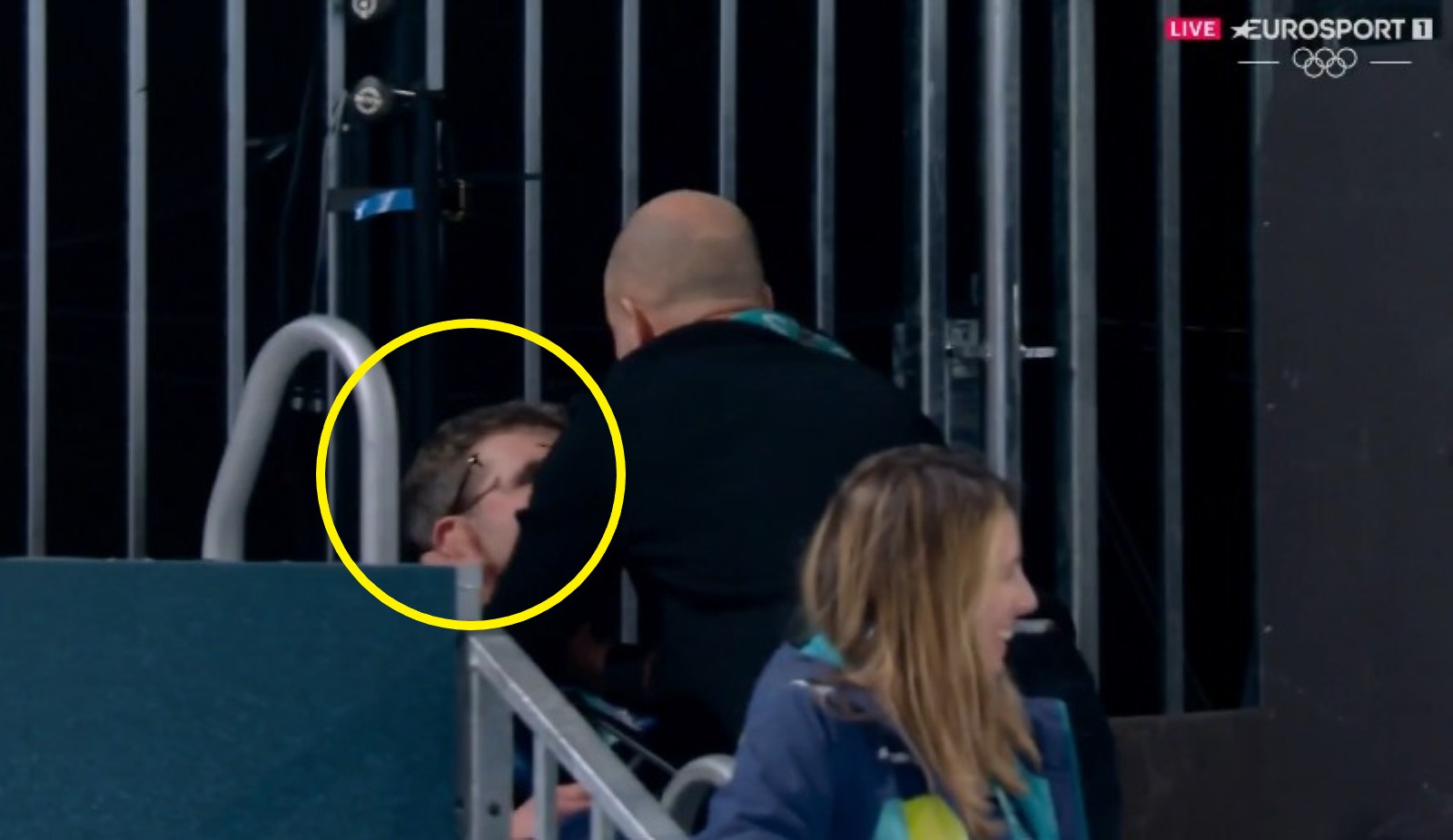 Szalał z radości, zniszczył okulary. Najgorsze stało się później