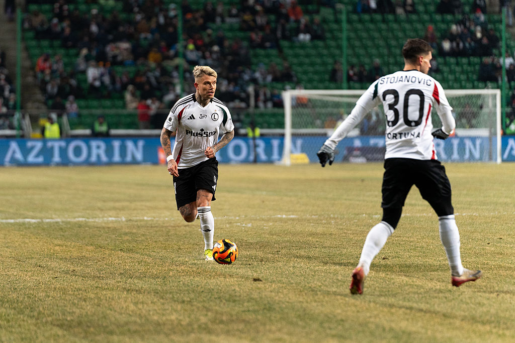 Szczegółowy terminarz 26. kolejki PKO Ekstraklasy. Znamy termin hitu Legia Warszawa - Raków Częstochowa