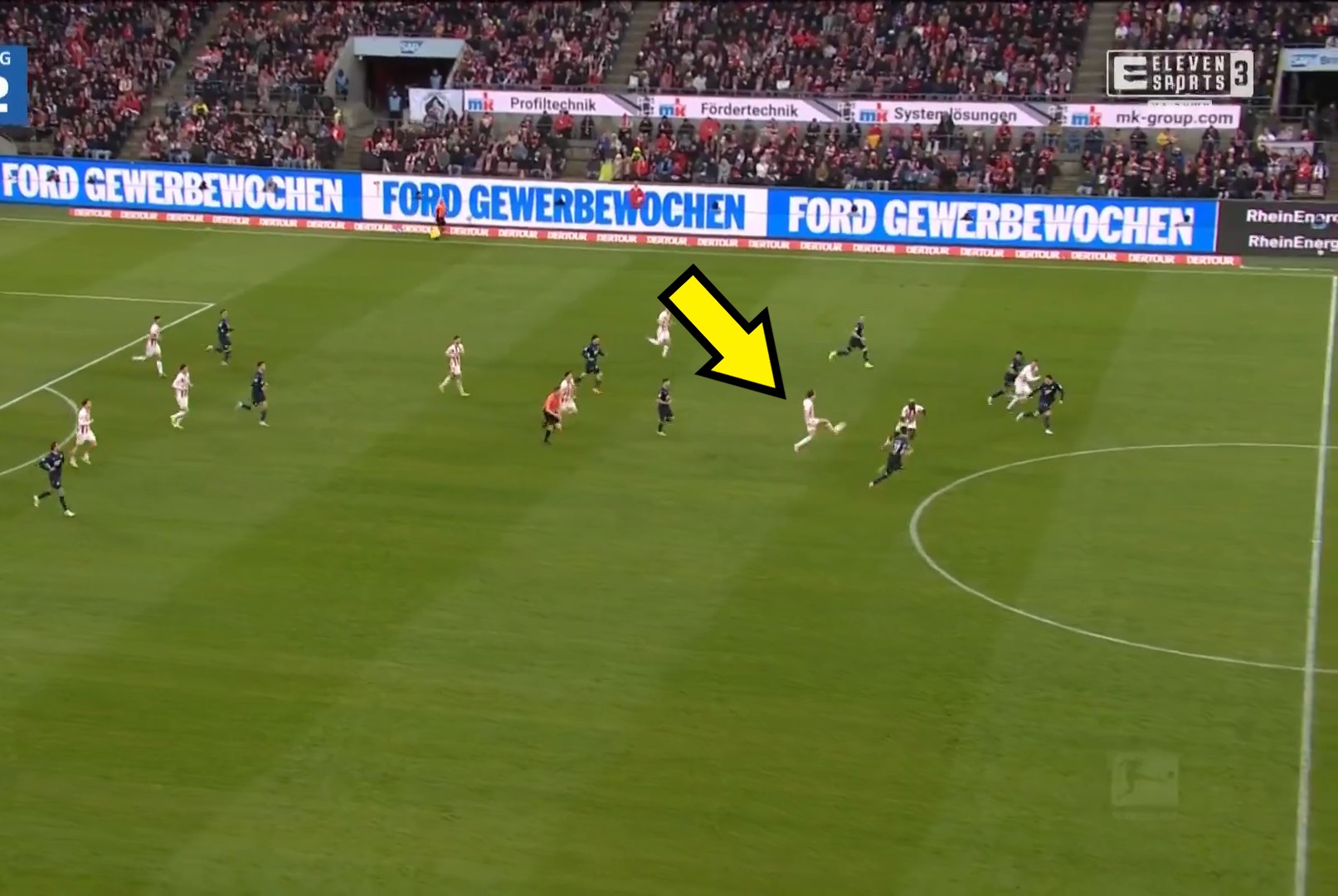 Asysta Polaka w Bundeslidze. Idealnie dograł do strzelca [WIDEO]