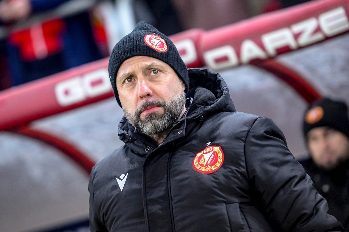 Gigantyczne pieniądze. Media: tyle otrzyma trener Widzewa w przypadku zwolnienia