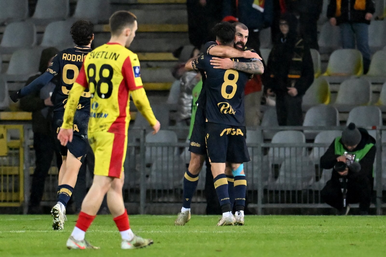 Lech Poznań rozpędził się. Zdecydowała pierwsza połowa