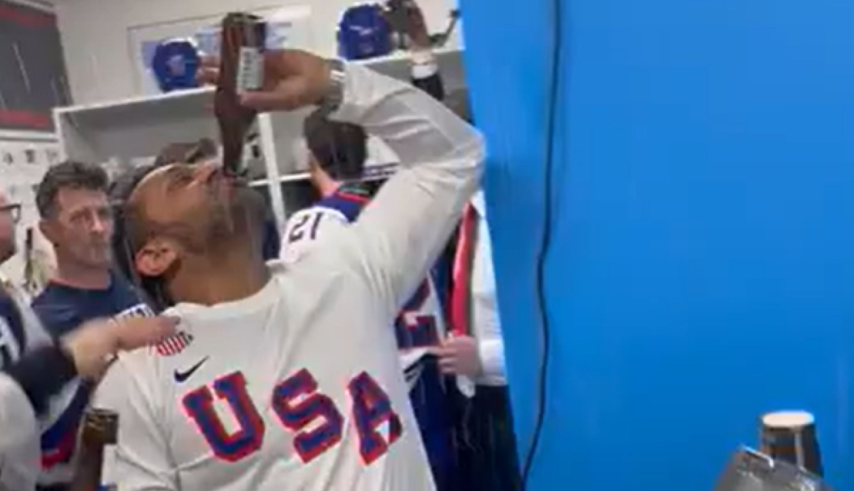 Kolejna wpadka szefa FBI na igrzyskach. Nagrało się, co robił w szatni