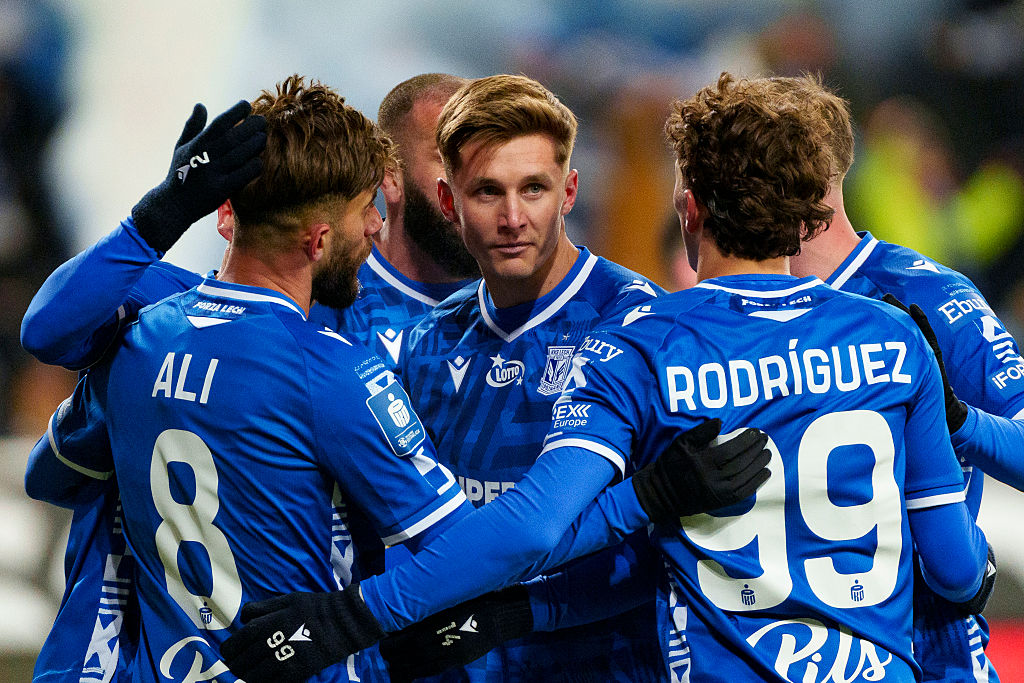 Lech i Raków po losowaniu Ligi Konferencji - szanse według bukmacherów