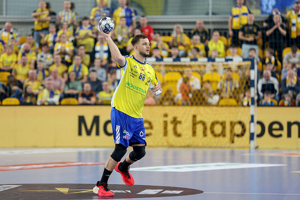 Sześć czerwonych kartek i seria rzutów karnych! Wielkie emocje w Orlen Arenie