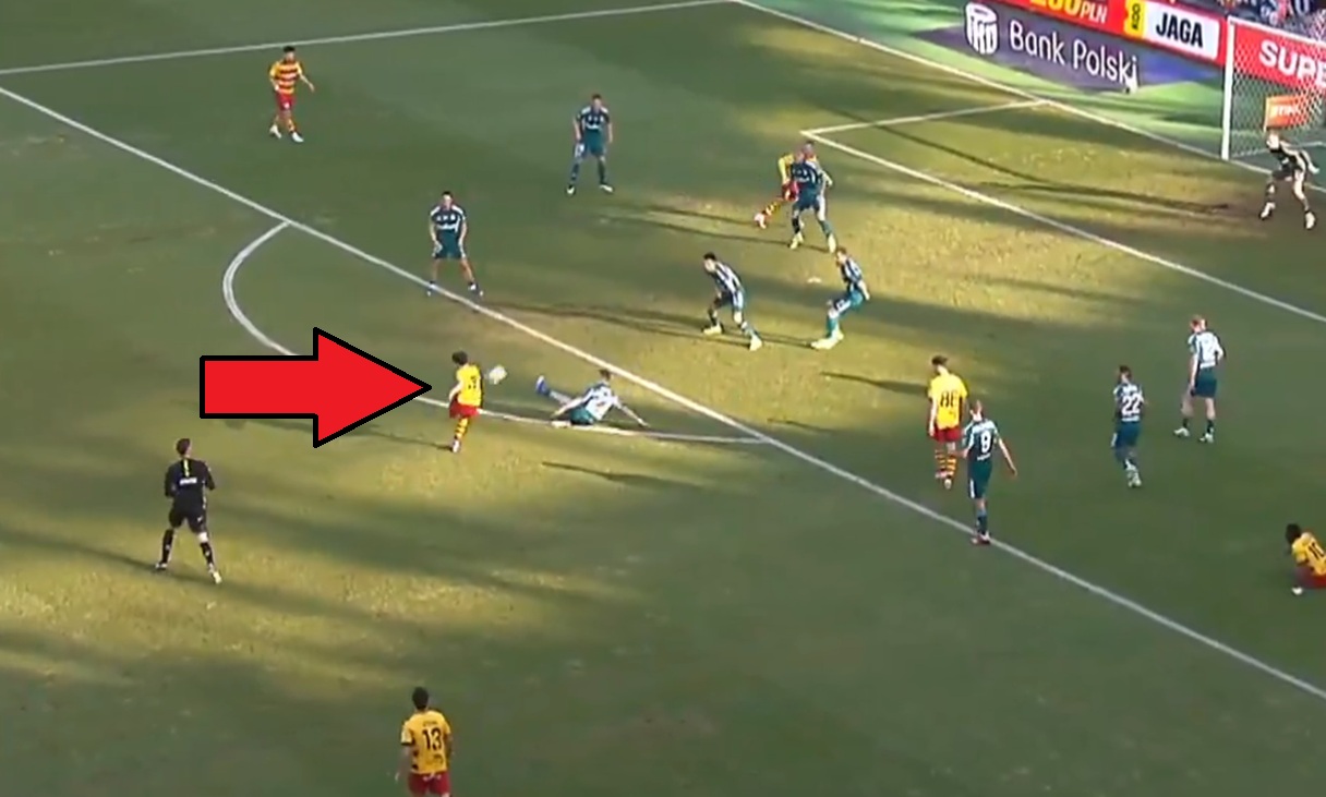 "Stadiony świata". Spektakularny gol w meczu Jagiellonia - Legia