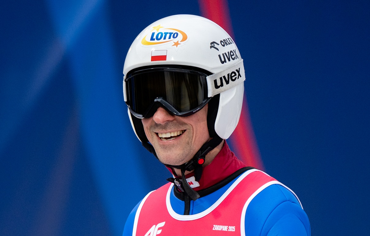 Żyła znów w dziesiątce. To napisał zaraz po skokach