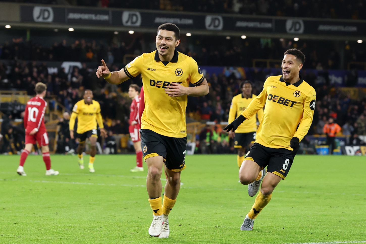 Niebywałe! Mistrz Anglii na kolanach na stadionie outsidera!