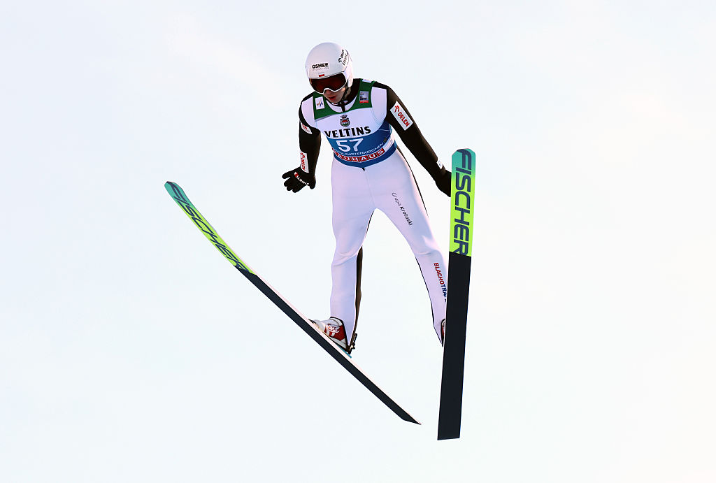 On się nie zatrzymuje. Kacper Tomasiak wrócił i od razu wygrał