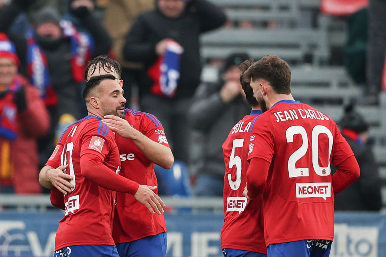 Avia Świdnik - Raków Częstochowa. Gdzie oglądać mecz Pucharu Polski? O której początek?