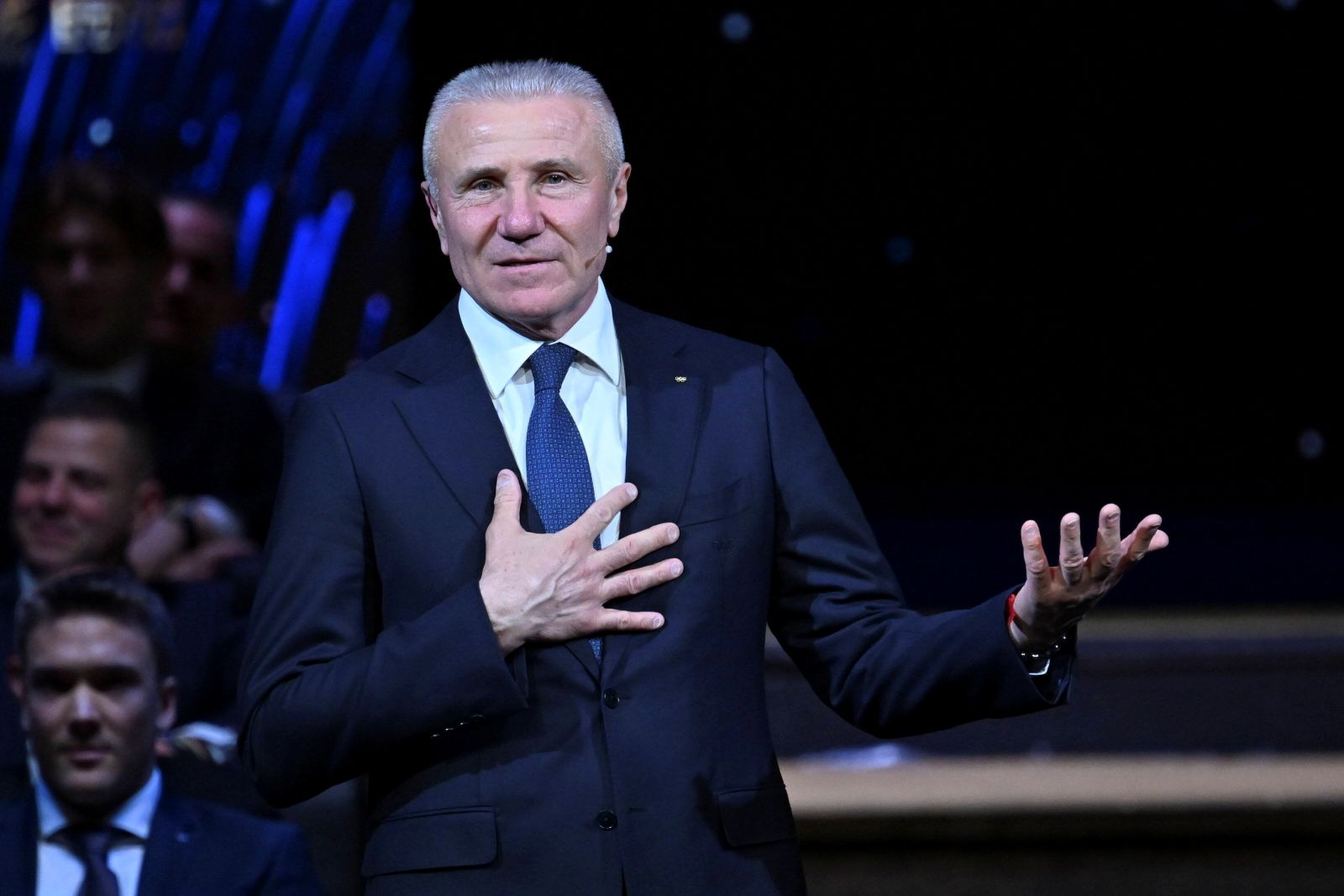 Oskarżają legendę o kolaborowanie z Rosją. W końcu zareagował