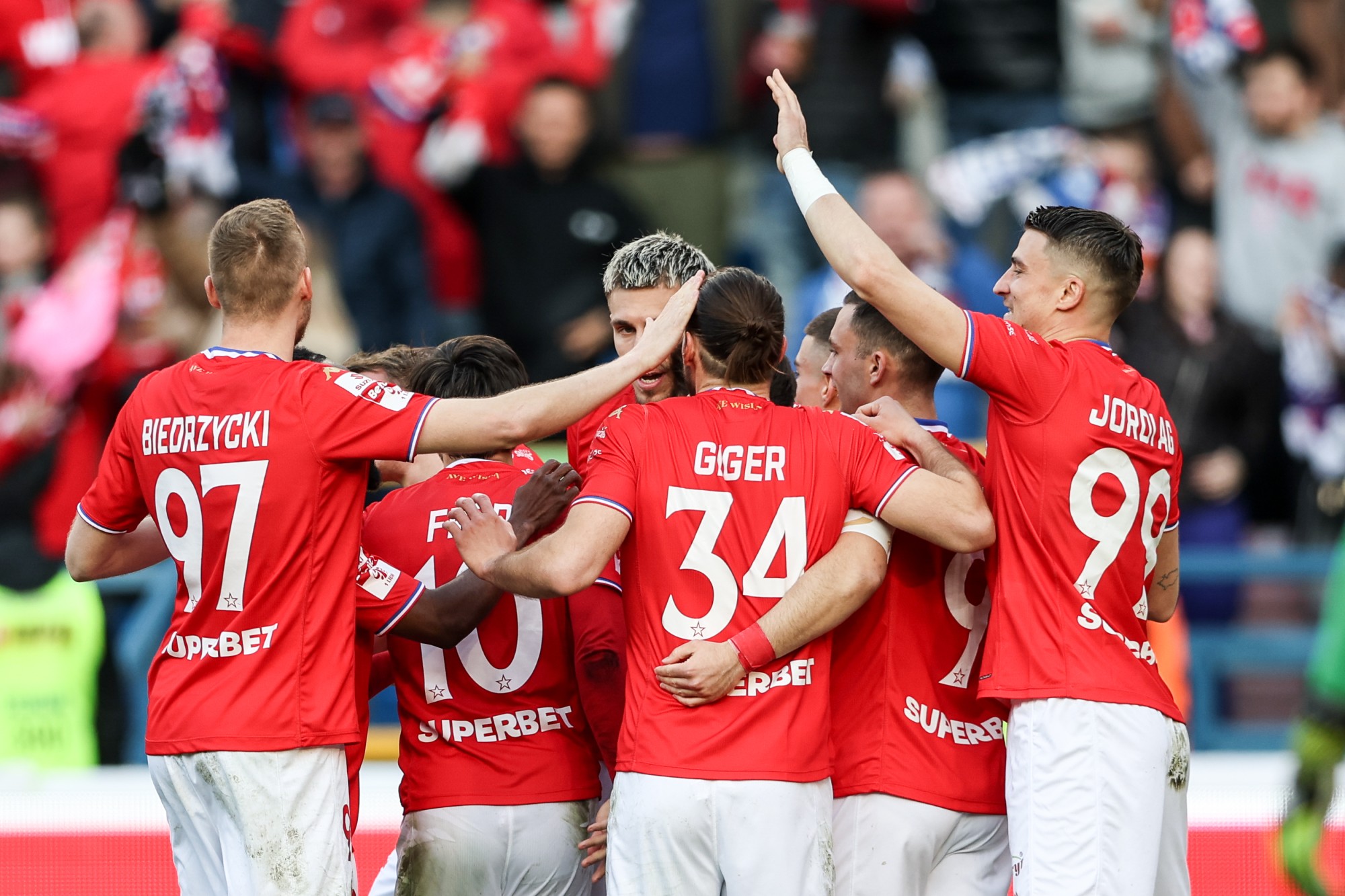 Legendarny klub oddaje mecz walkowerem. Wojna działaczy kryje smutną prawdę [OPINIA]