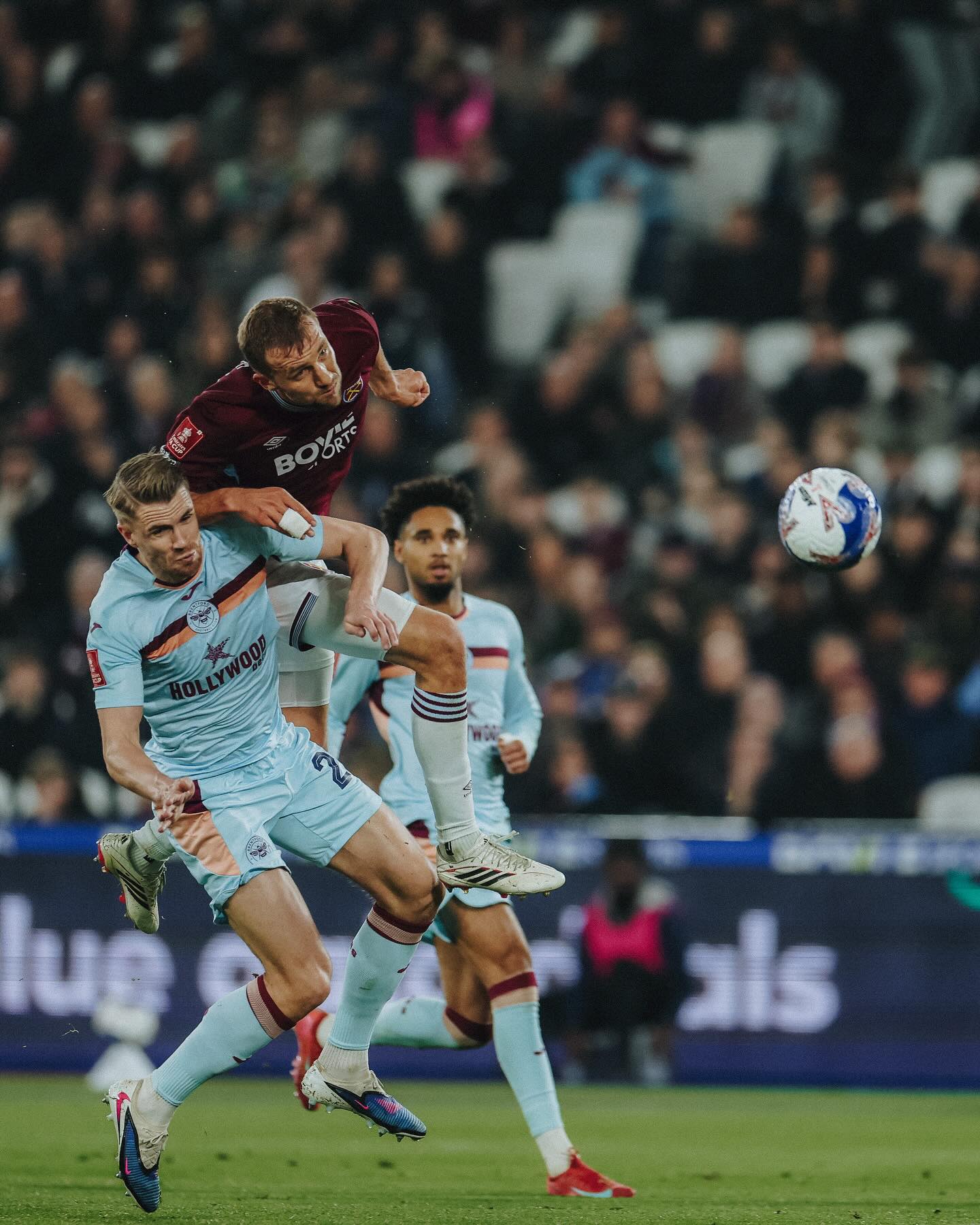 Premier League: Crystal Palace i West Ham w londyńskich derbach (20.04.202)
