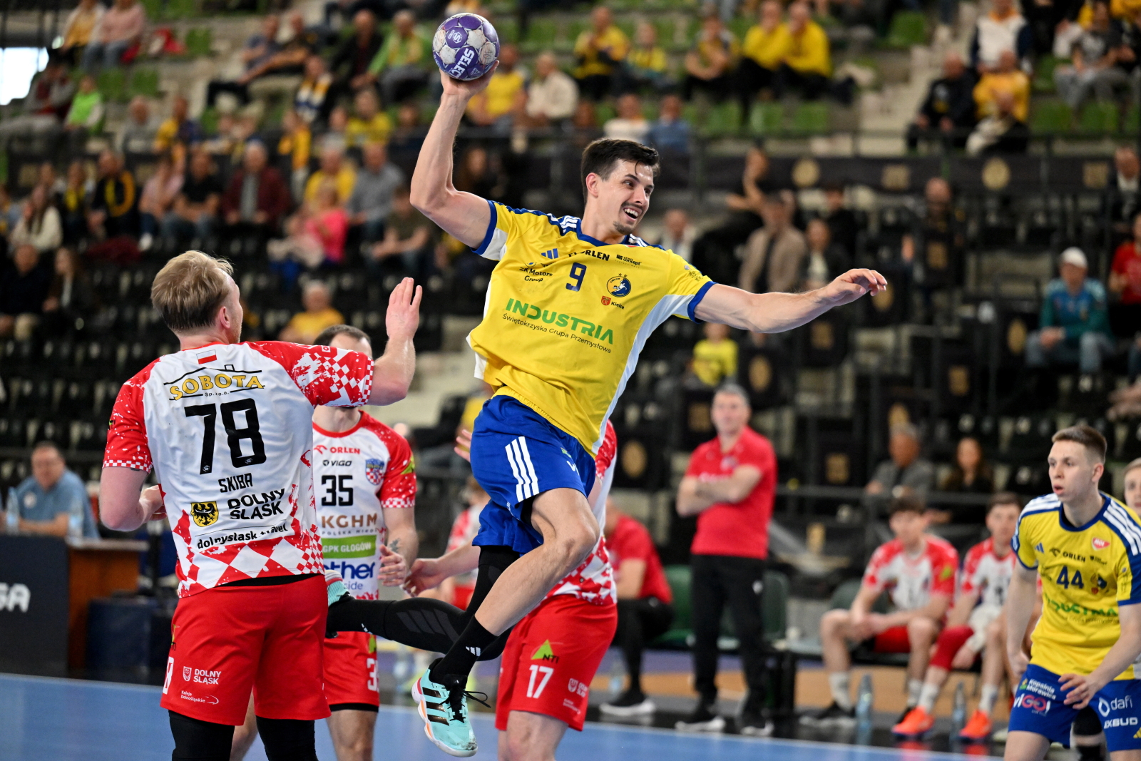 Industria kończy maraton zwycięstwem