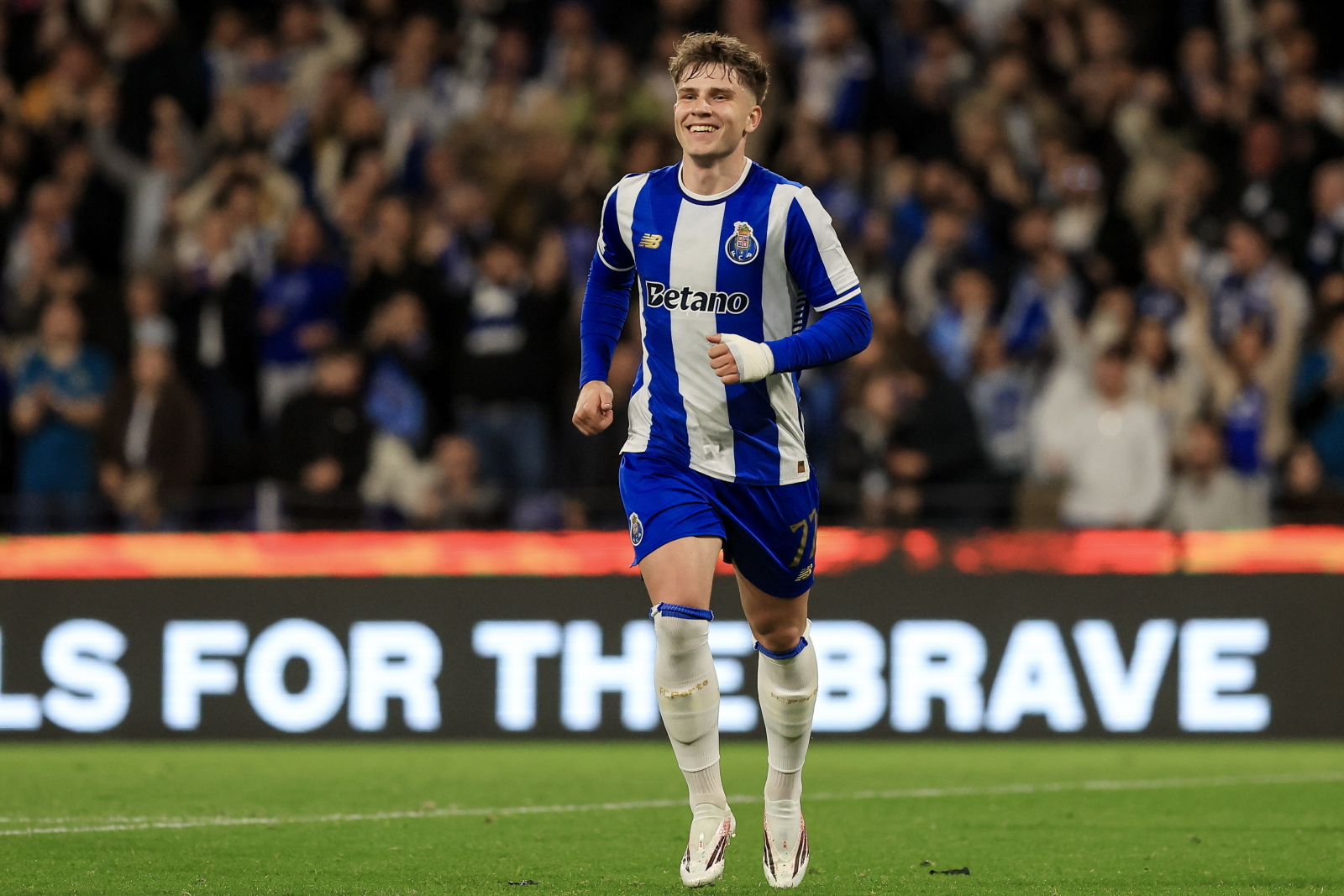 Portugalczycy zachwyceni Pietuszewskim. "Odkryli diament"