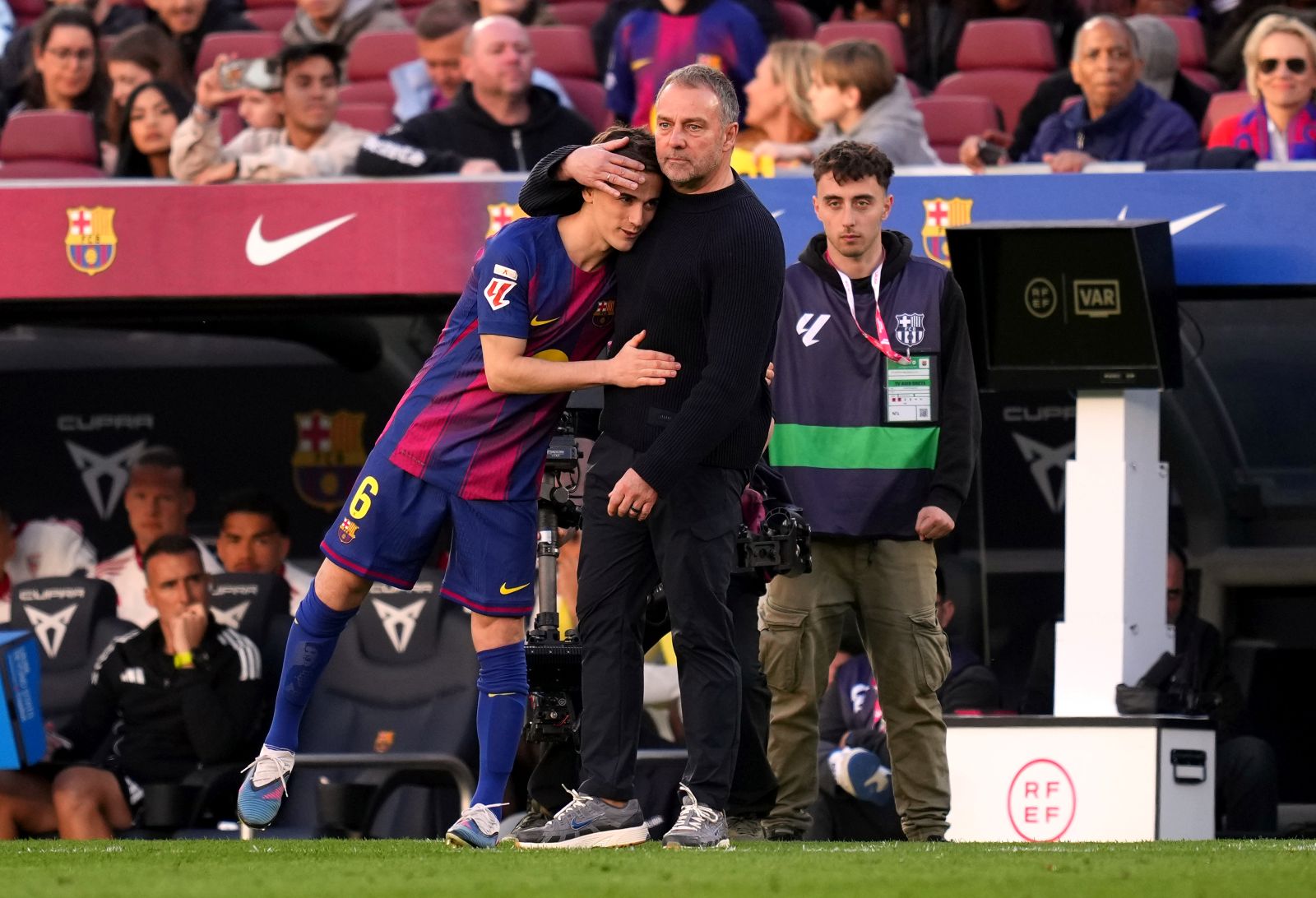 Wrócił po poważnej kontuzji. Oto co gwiazdor Barcy mówił o Flicku