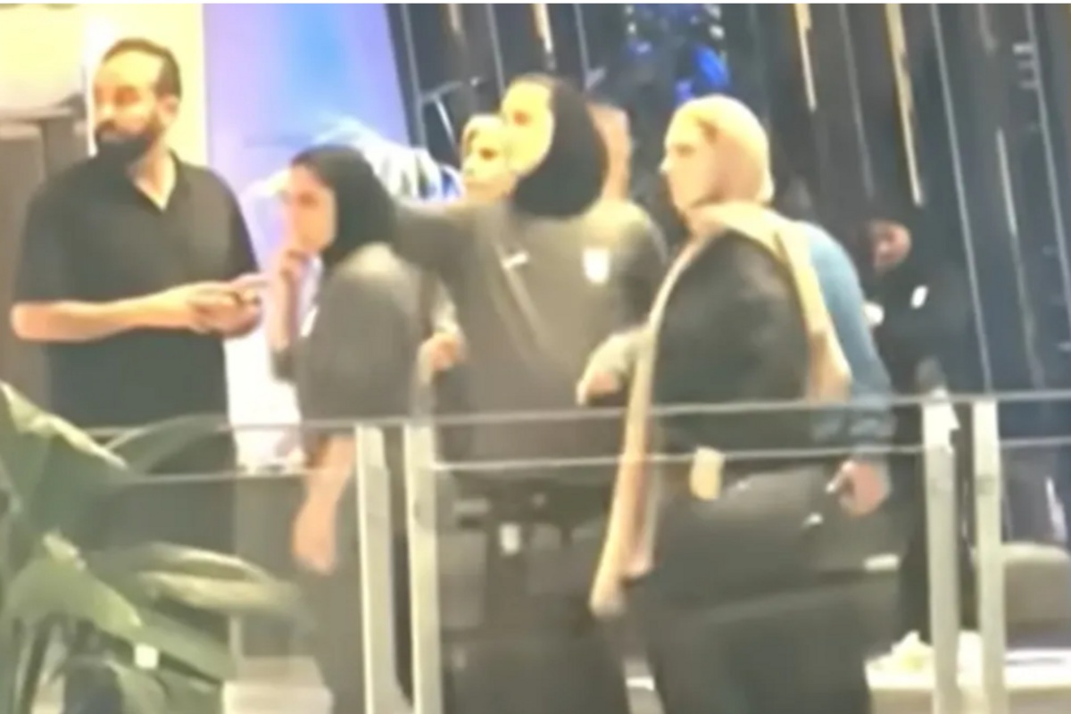 Irańskie piłkarki starały się o azyl w Australii. Nagły zwrot