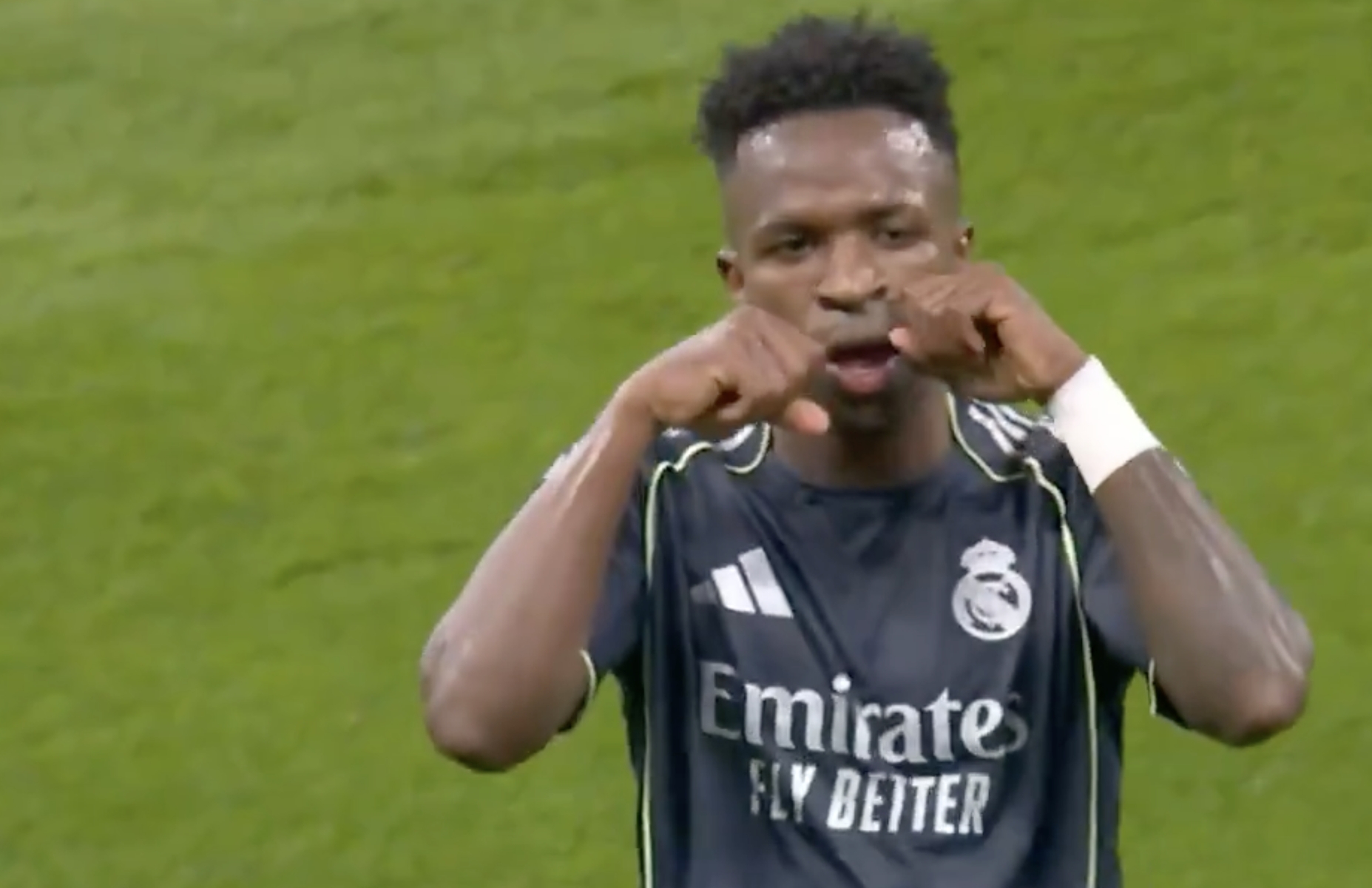 Nie zapomniał kpin na swój temat. Oto co zrobił Vinicius po golu