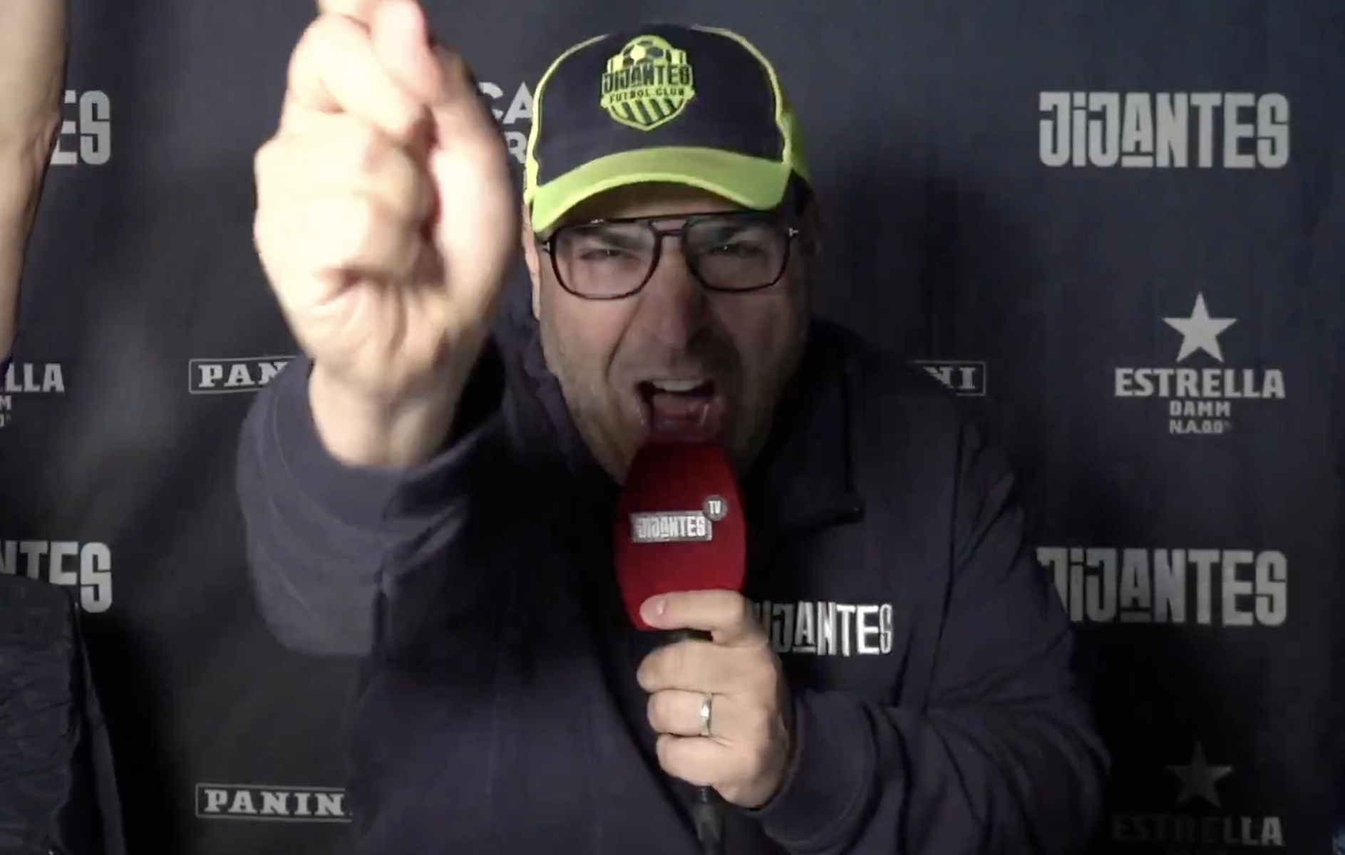 Absolutne kino po golu Lewandowskiego zaczął powtarzać jedno słowo