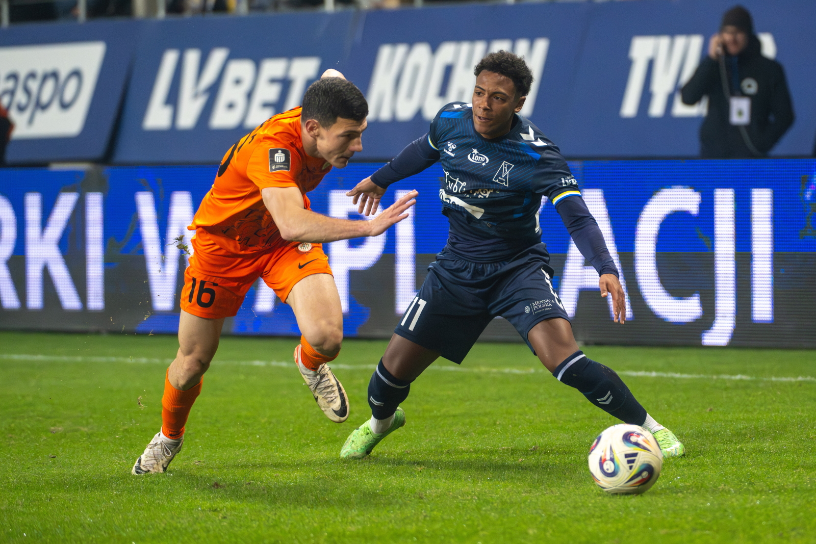 PKO Ekstraklasa: lider zatrzymany! Piast i Motor blisko utrzymania, zobacz tabelę