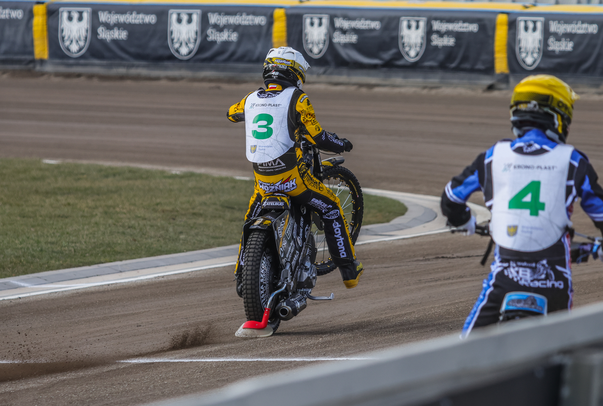 Żużel. Niecodzienna sytuacja. Szymon Woźniak uratował swojego rywala