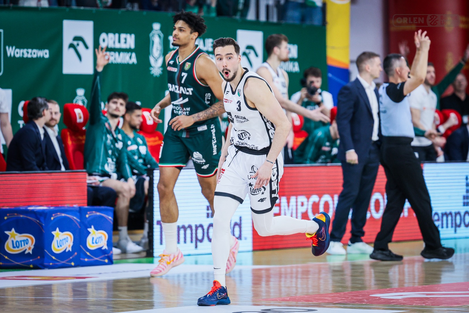 Znakomite derby stolicy! Legia odzyskała panowanie w Warszawie