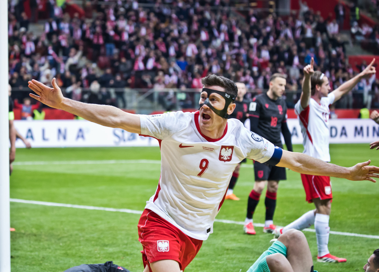 Lewandowski czy Gyökeres – pojedynek snajperów wyborowych (Szwecja - Polska)